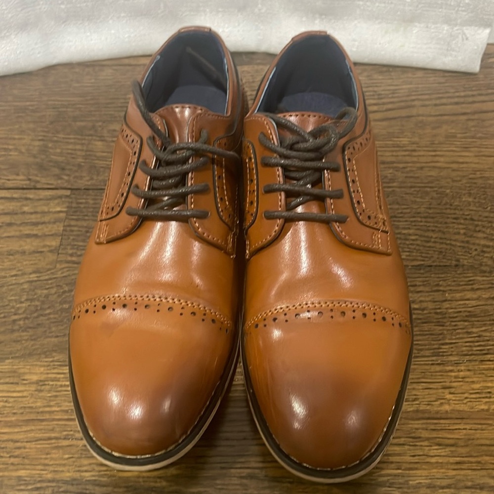 Boys Tan Dress Shoes Size 2